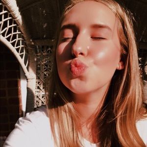 Meet your Posher, Audrey